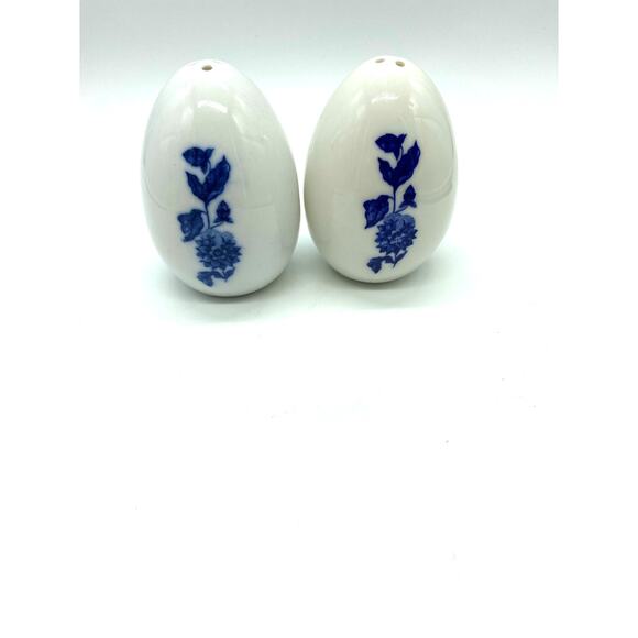 Vintage white and blue salt and pepper shaker‎ Japan - Picture 4 of 4